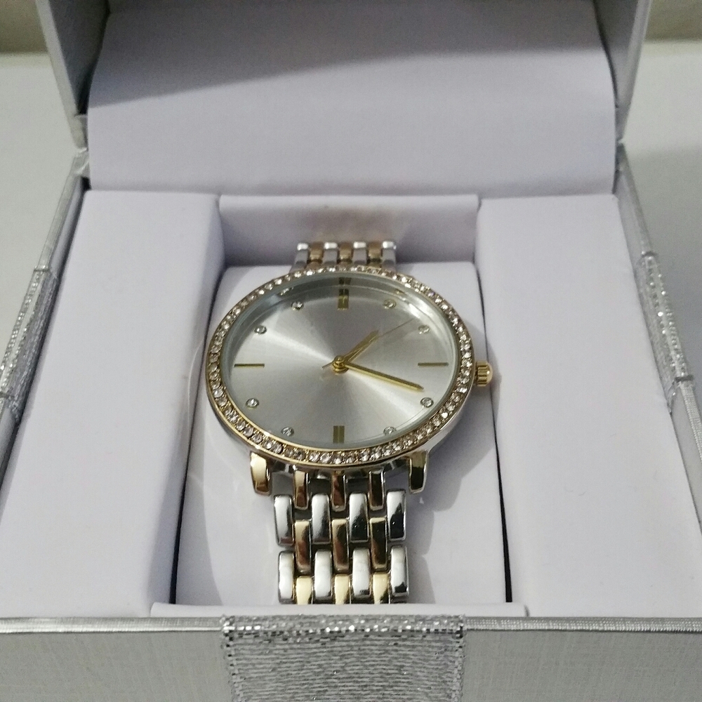 NWT. Two toned Charter Club Womens Watch